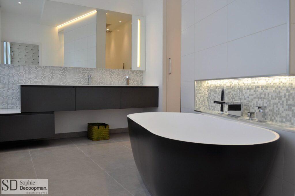 Aménagement intérieur salle de bain Pocholle