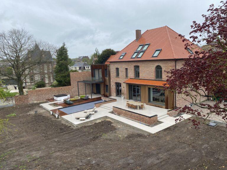 Création d&rsquo;une terrasse en carrelage grand format à Aire-sur-la-Lys