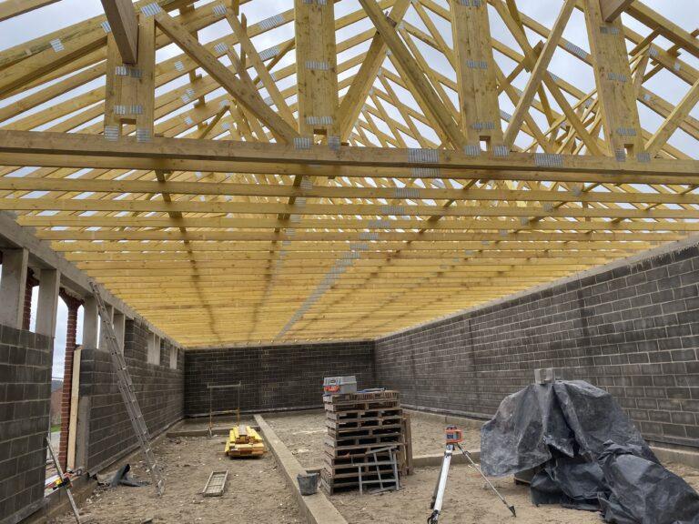 Réalisation d&rsquo;une charpente bois pour un bâtiment à Boeschepe dans le Nord