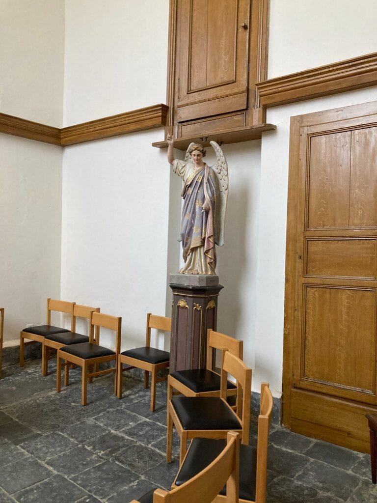 chantier platrerie eglise terdeghem pocholle statue ange restauration