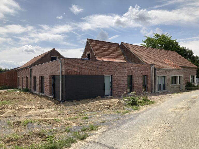 Ravalement d&rsquo;une façade à Morbecque dans le Nord